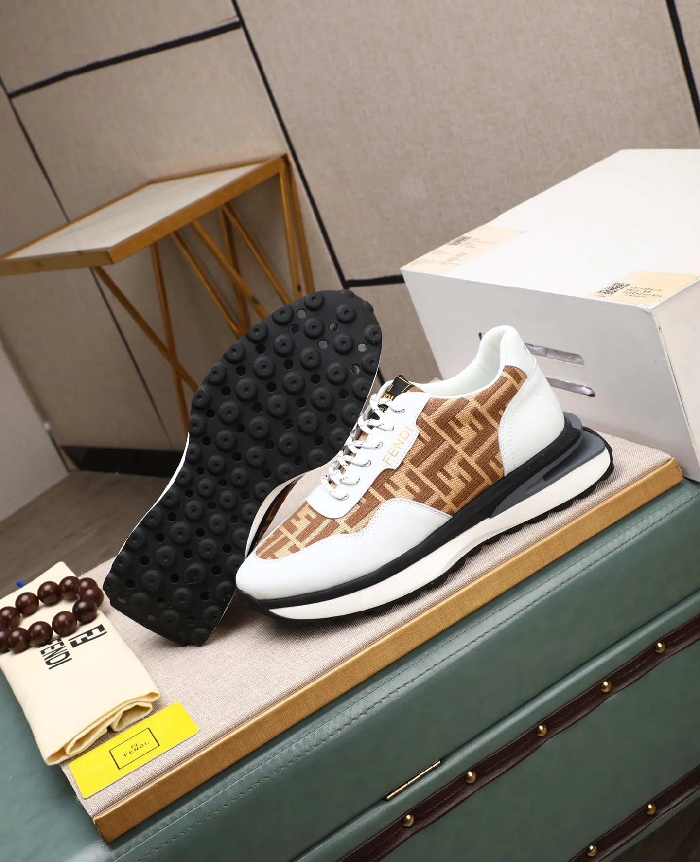 Men's shoes 💰460🕷🕷[FENDI] Fendi fashionable casual men's shoes 🇨🇳Original official website 1:1 model opening, new models are available first 💯Not high-profile but avant-garde, simple About low-key and fashionable, super versatile style 🌿 Made of original cowhide ➕ Pigskin lining 🎋 The version is comfortable on the feet, so rigorous for any small place, and the workmanship is first-class 🍍38-44 Large quantities in stock